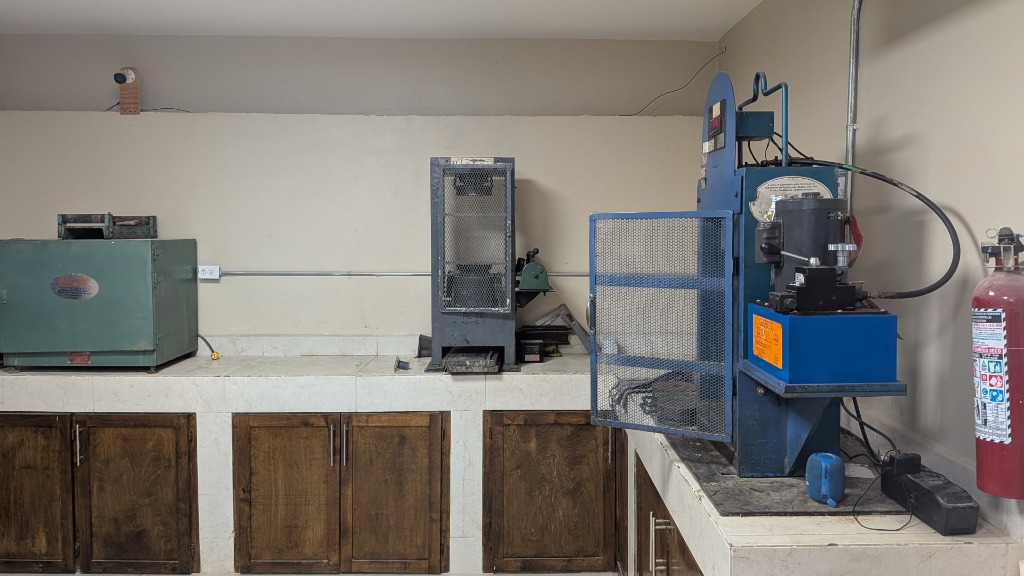 Instalaciones y equipos del laboratorio central de SPC